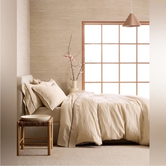 Quince European Linen Piped Deluxe Bedding Bundle 5 Piece Set Queen Oat Espresso - Picture 3 of 4